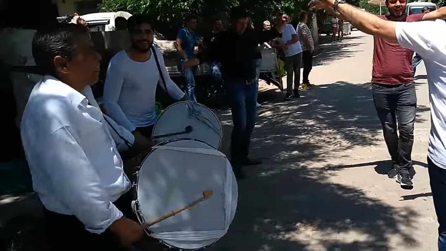 Gelin Kapı Çıkışı Davul Zurna